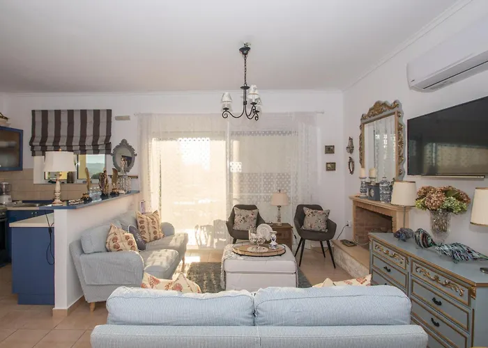 Olive By Seaside Villa *